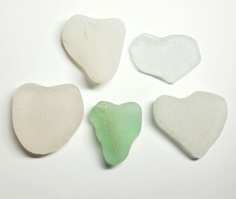Pendant Sized Pastel Hearts - 5 pcs