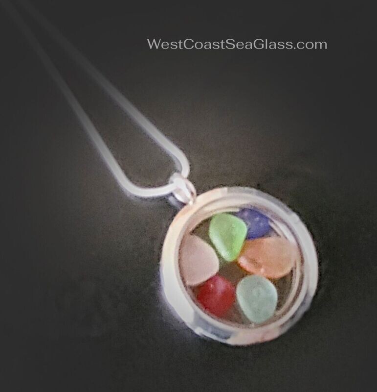 Seaside Treasures Porthole Locket