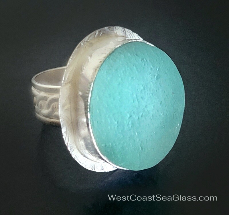 Most Bulbous Aqua Ring - Size 7.75