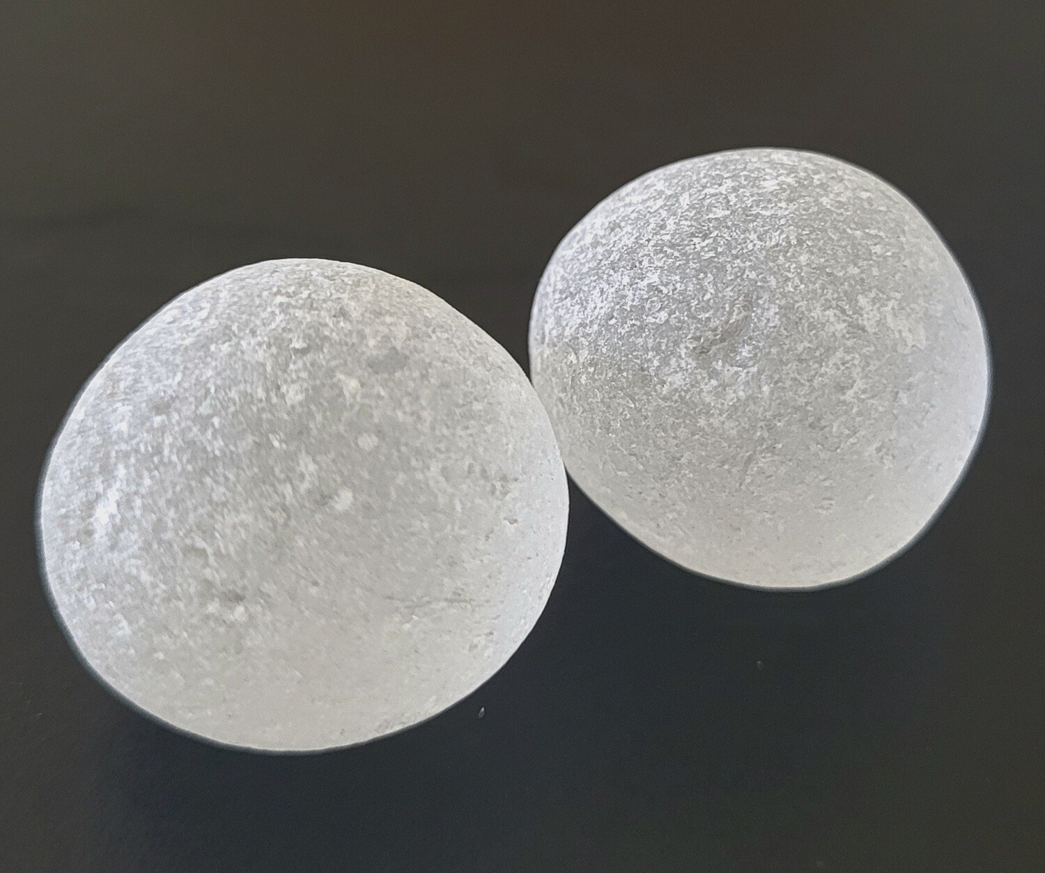 Rare, Frost White Orbs - 2pcs