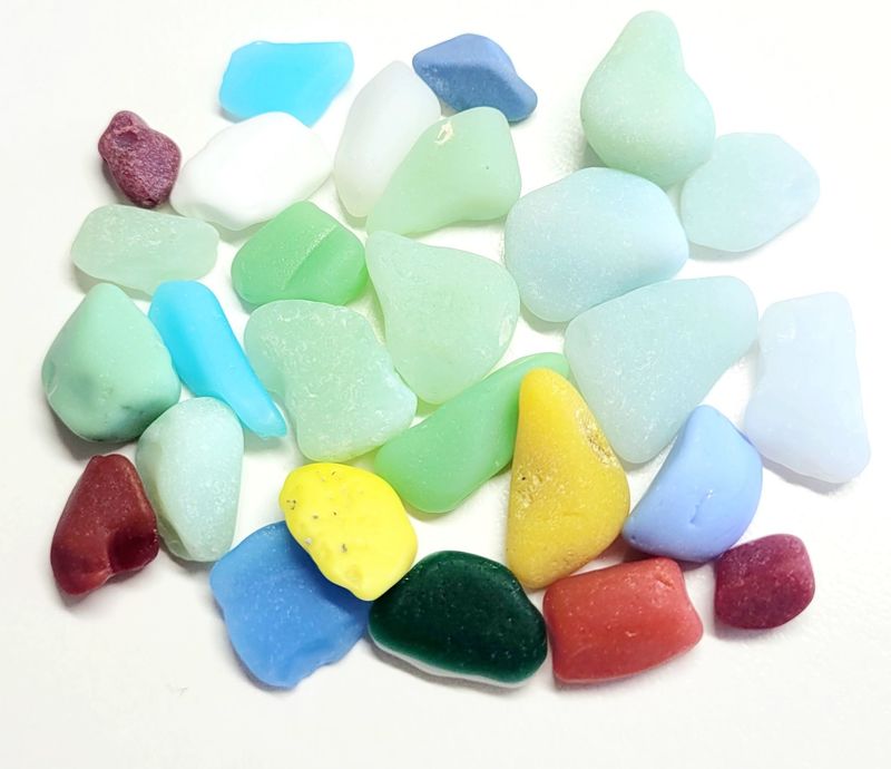 Gnarly Milk Glass  - 27pcs