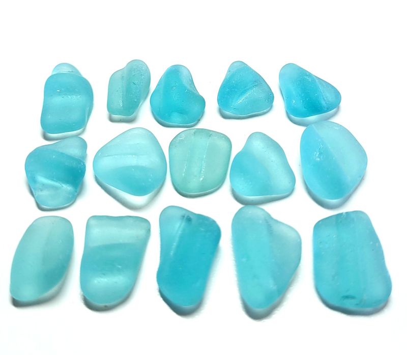 Premium Aqua Blue Bottle Lips - 15pcs