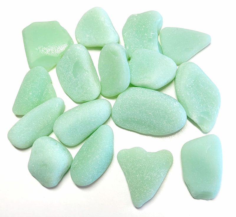 Mint Green Milk Glass - 16pcs