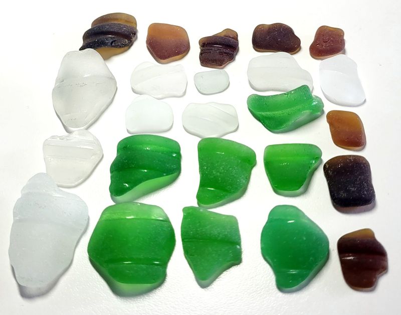 St. Thomas Bottle Rims - 25pcs