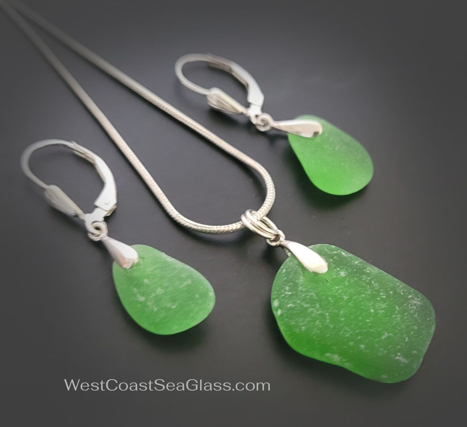 Emerald Green Mermaid Tear Set