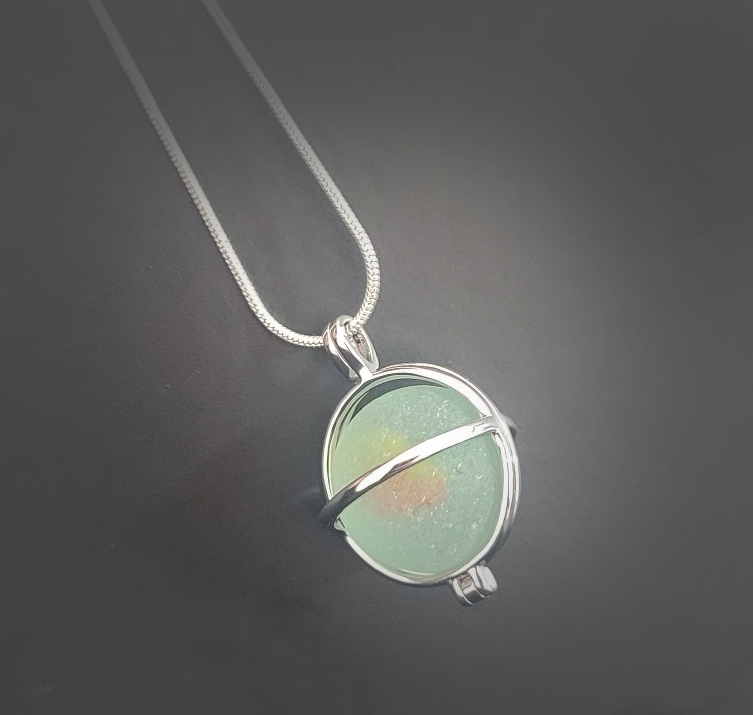 Frosty, Mint-orange Sea Marble