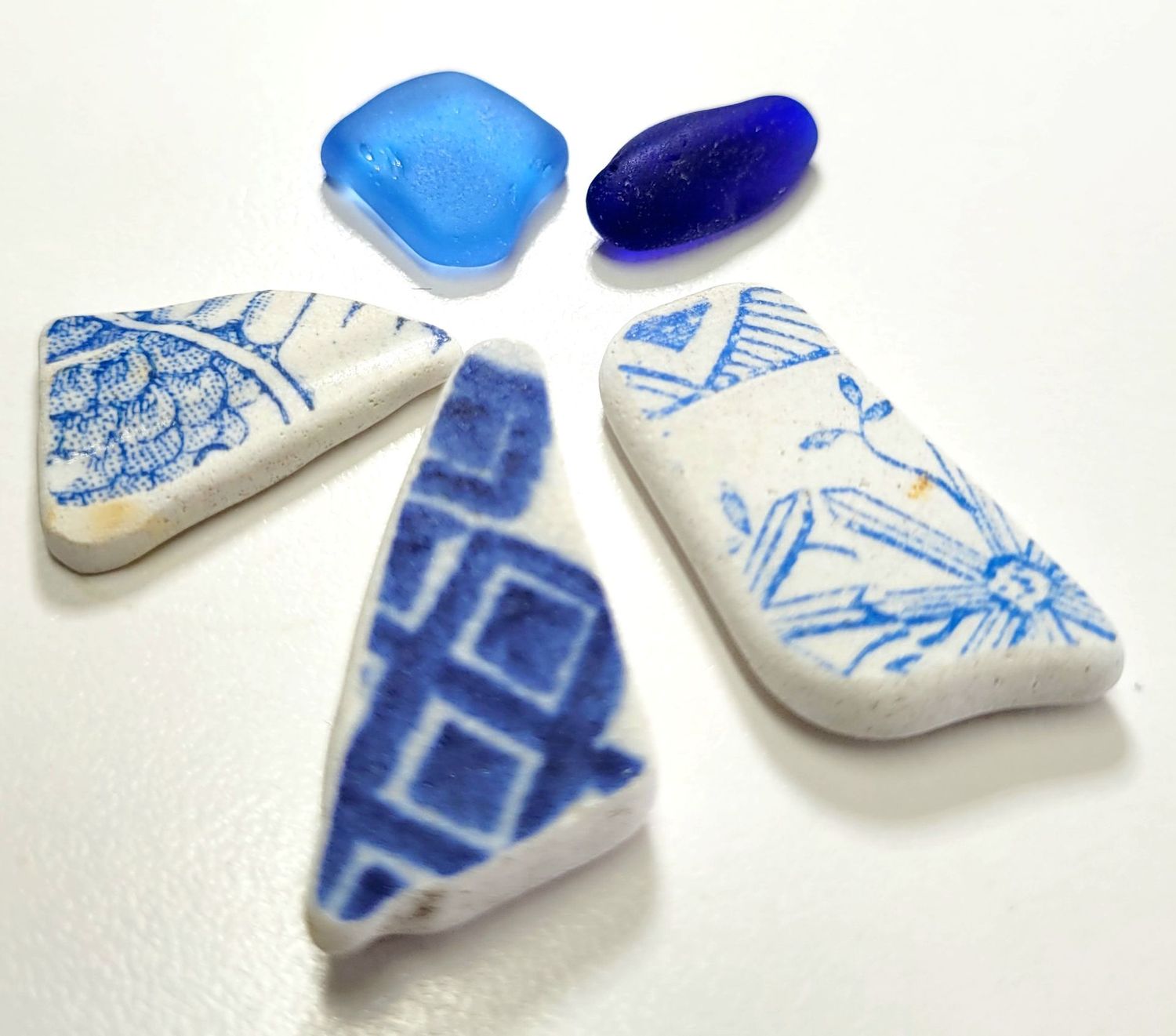 Blue Scottish Pottery & Sea Glass - 5pcs