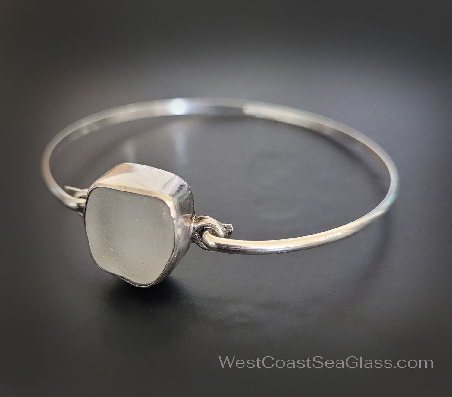 Classic Frost Bezel Bracelet