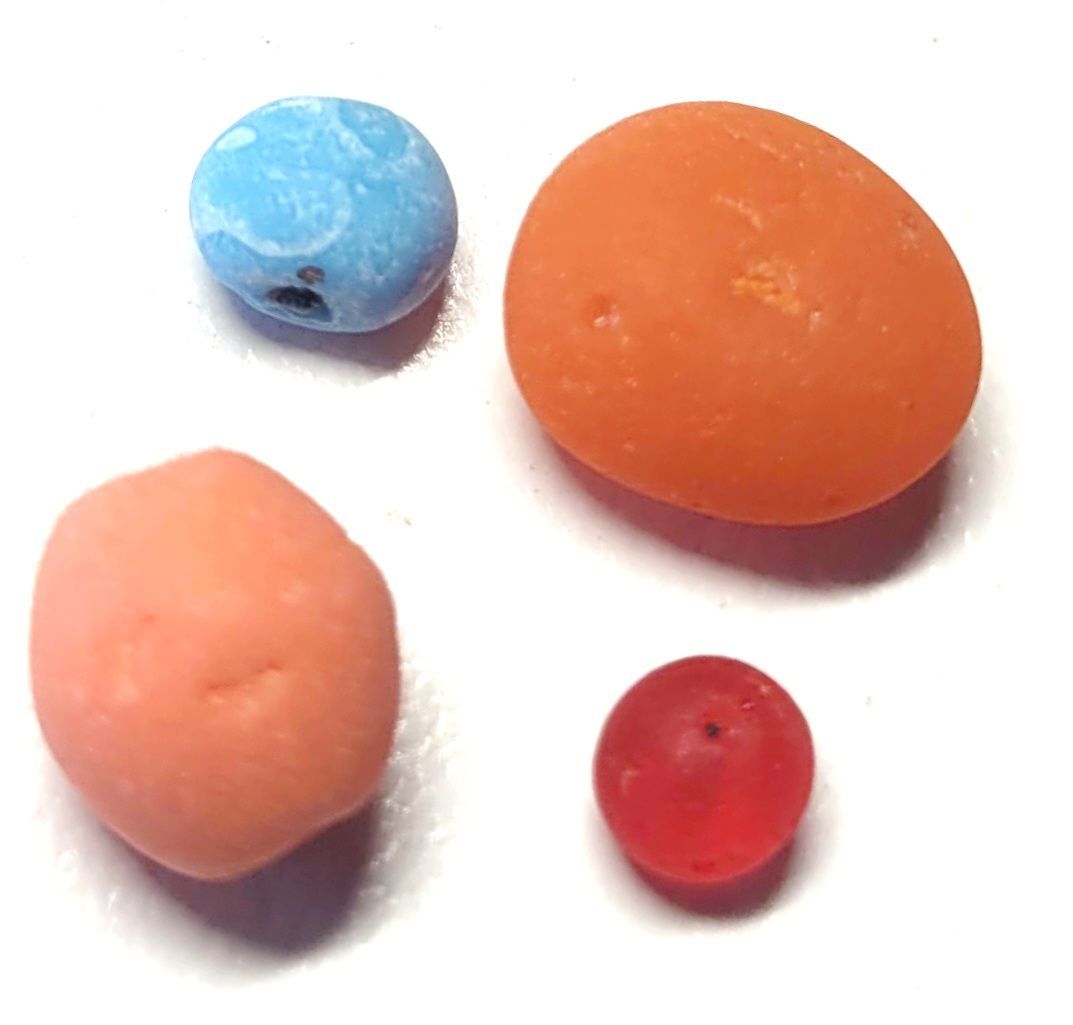 Pacific Beads & a Button Pacific Beads & a Button