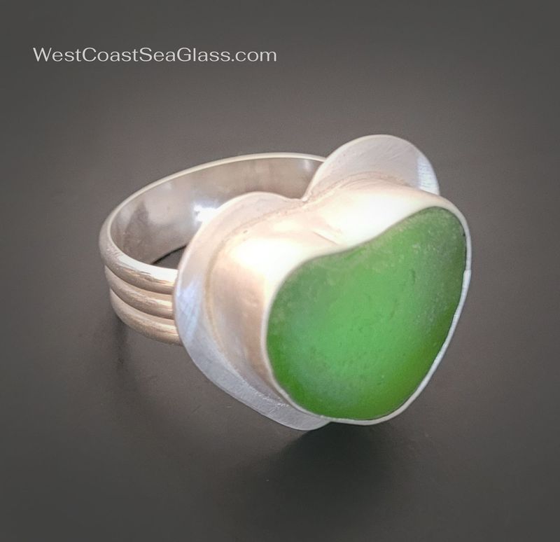 Emerald Heart Shaped Ring-Size 9.5