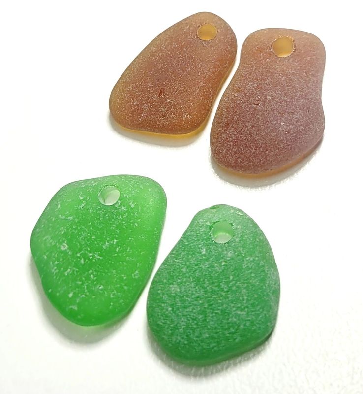 Drilled Emerald & Brown Pairs - 4pcs