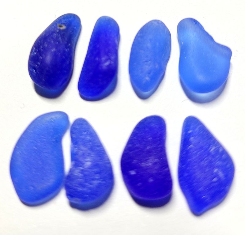 4 Pairs Tiny Cobalts - 8pcs