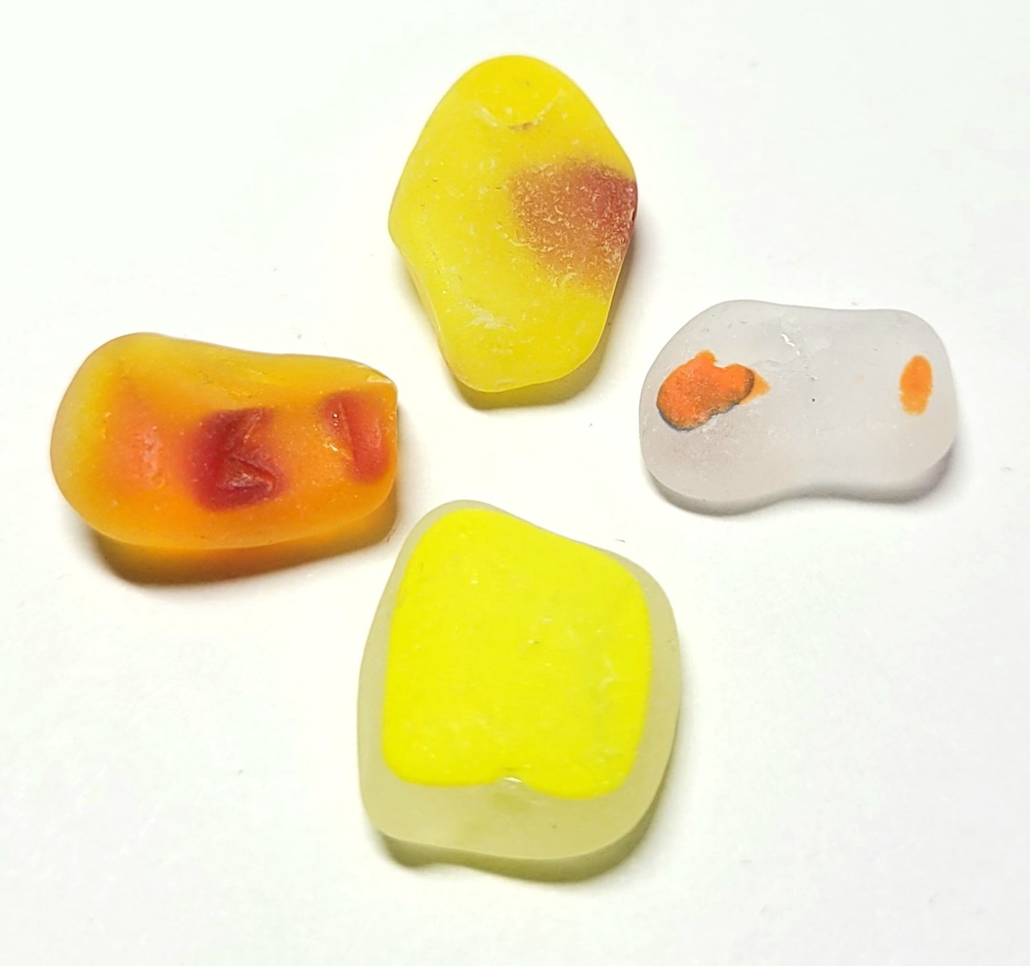 Art Glass w/ RARE U.V. Orange-4pcs