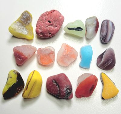 Milk Glass & Slag Oddities - 15pcs