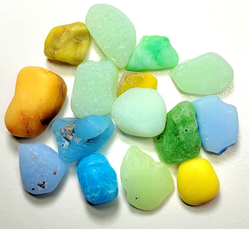 Vintage Milk Glass Tinies - 15pcs