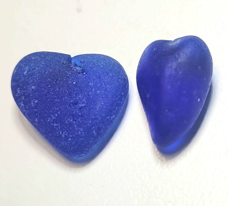 Tiny Blue Hearts- 2pcs Tiny Blue Hearts- 2pcs