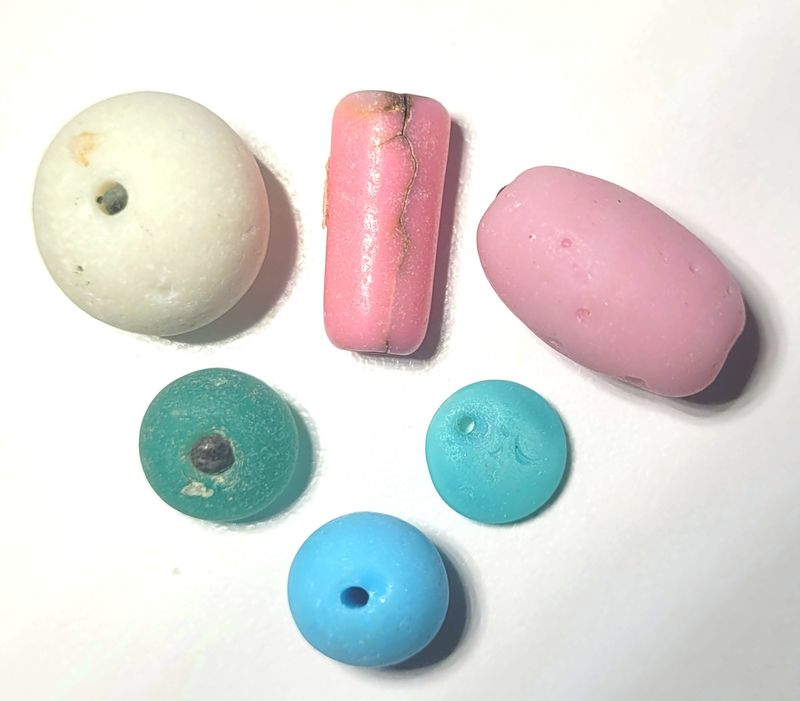 Rare Beach Beads - 5pcs