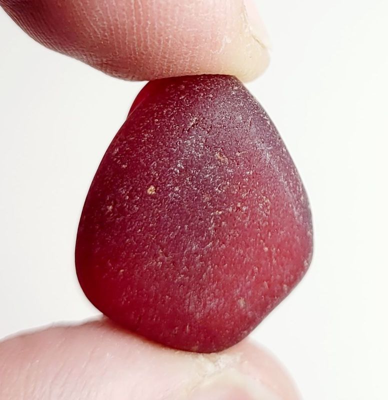 Dark Red Teardrop Dark Red Teardrop