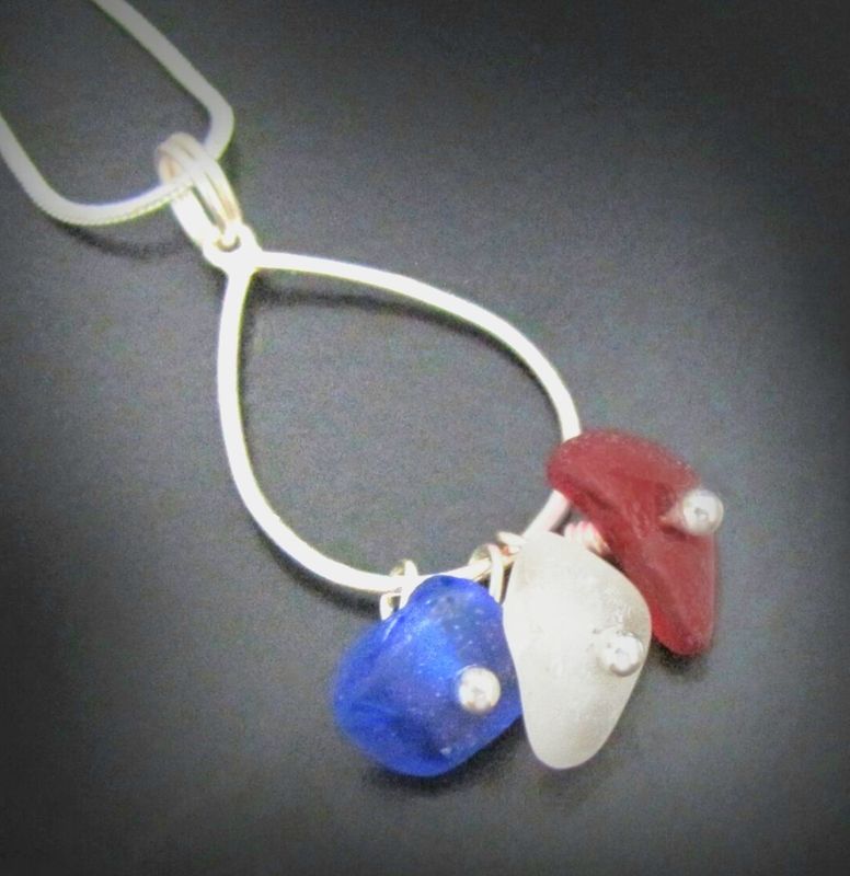 "America" Cluster 3pc. Necklace