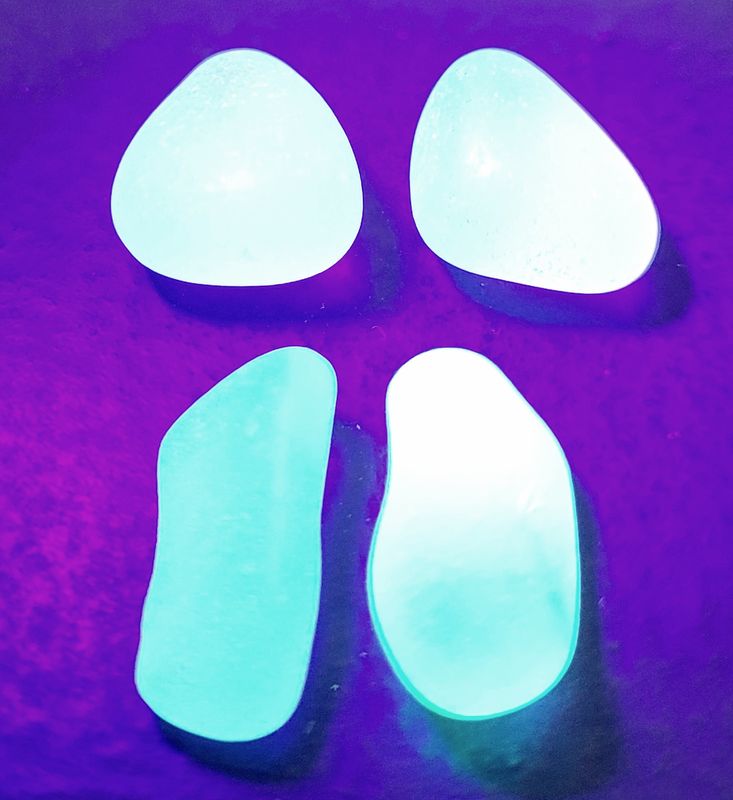 UV Glowing Lime Pair UV Glowing Lime Pair