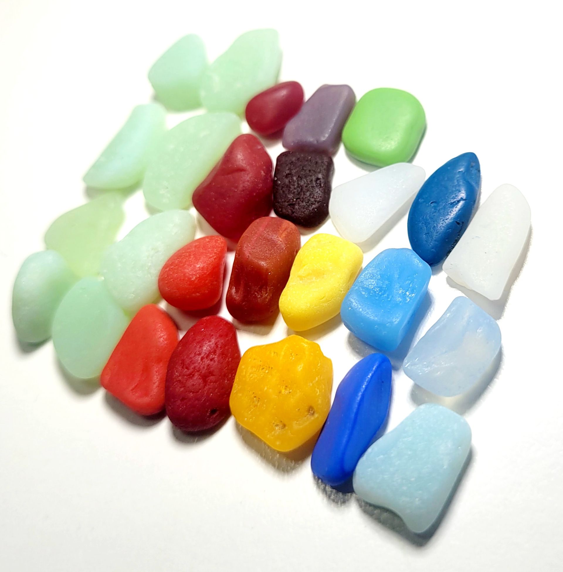 Milk Glass Rainbow - 26pcs