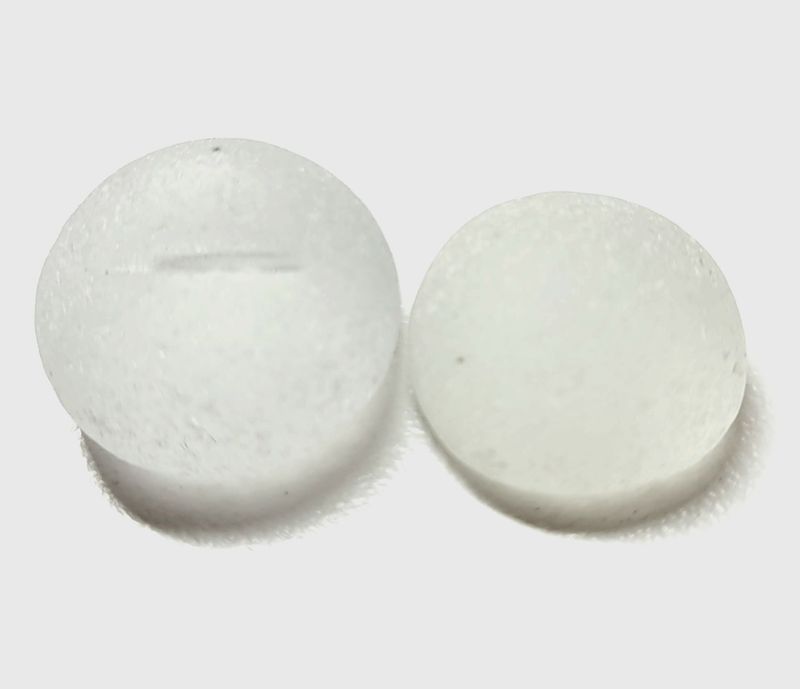 White Finials Buttons? - 2pcs White Finials Buttons? - 2pcs