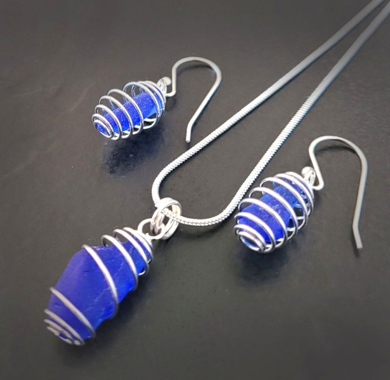 Spiral Wrapped, Cobalt Blue Set Spiral Wrapped, Cobalt Blue Set