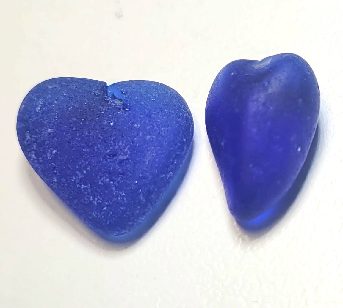 Tiny Blue Hearts - 2pcs