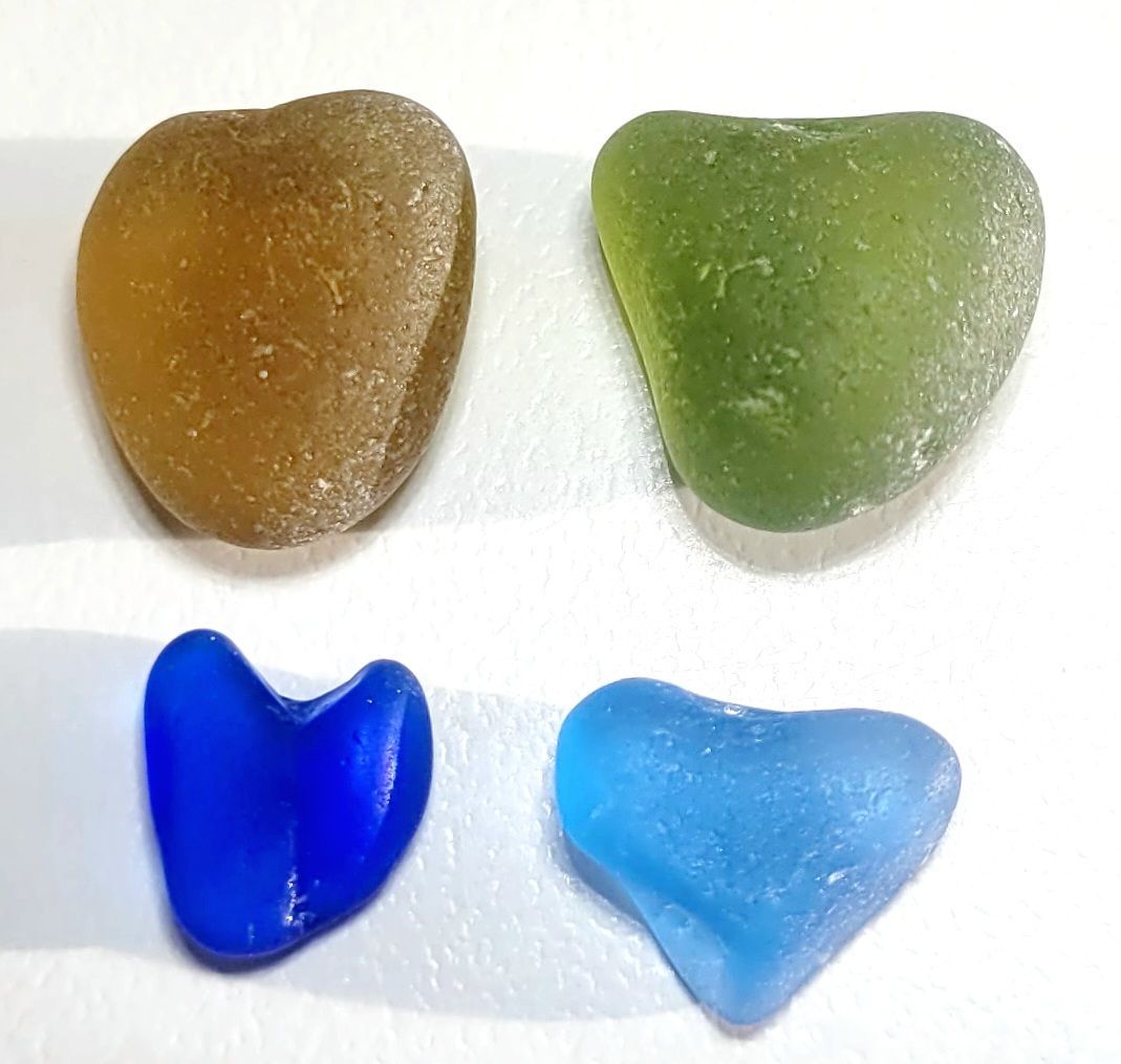 Blues, Green, and Honey Hearts - 4pcs Blues, Green, and Honey Hearts - 4pcs