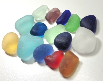 Sea Glass Rarities - 15pcs Sea Glass Rarities - 15pcs