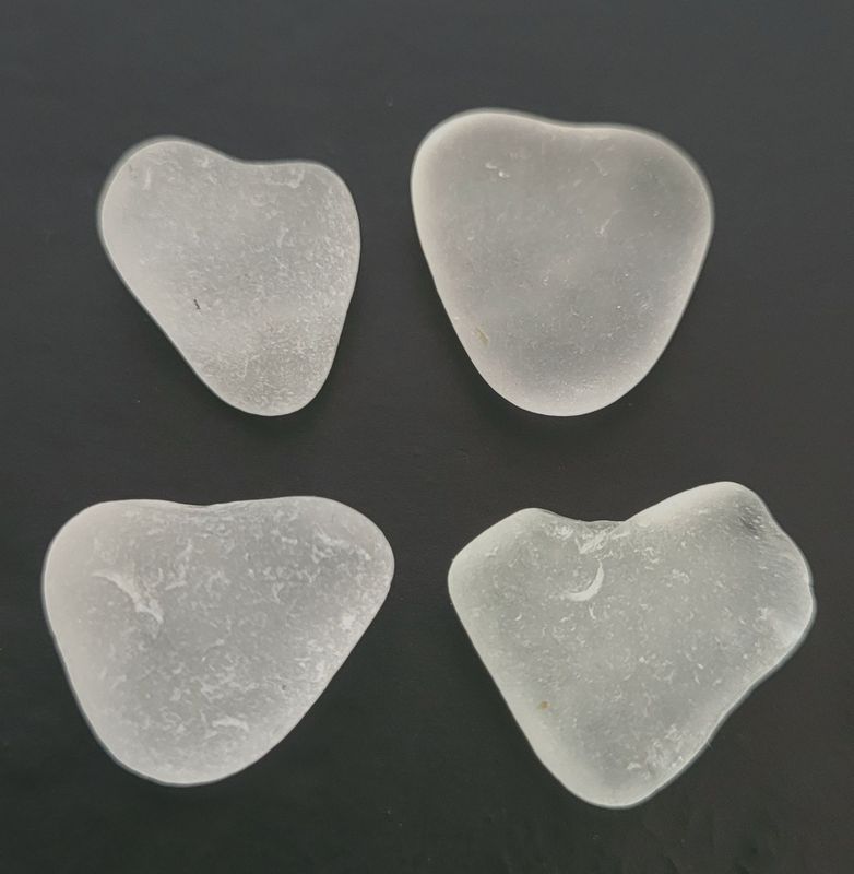 White Hearts - 4pcs White Hearts - 4pcs