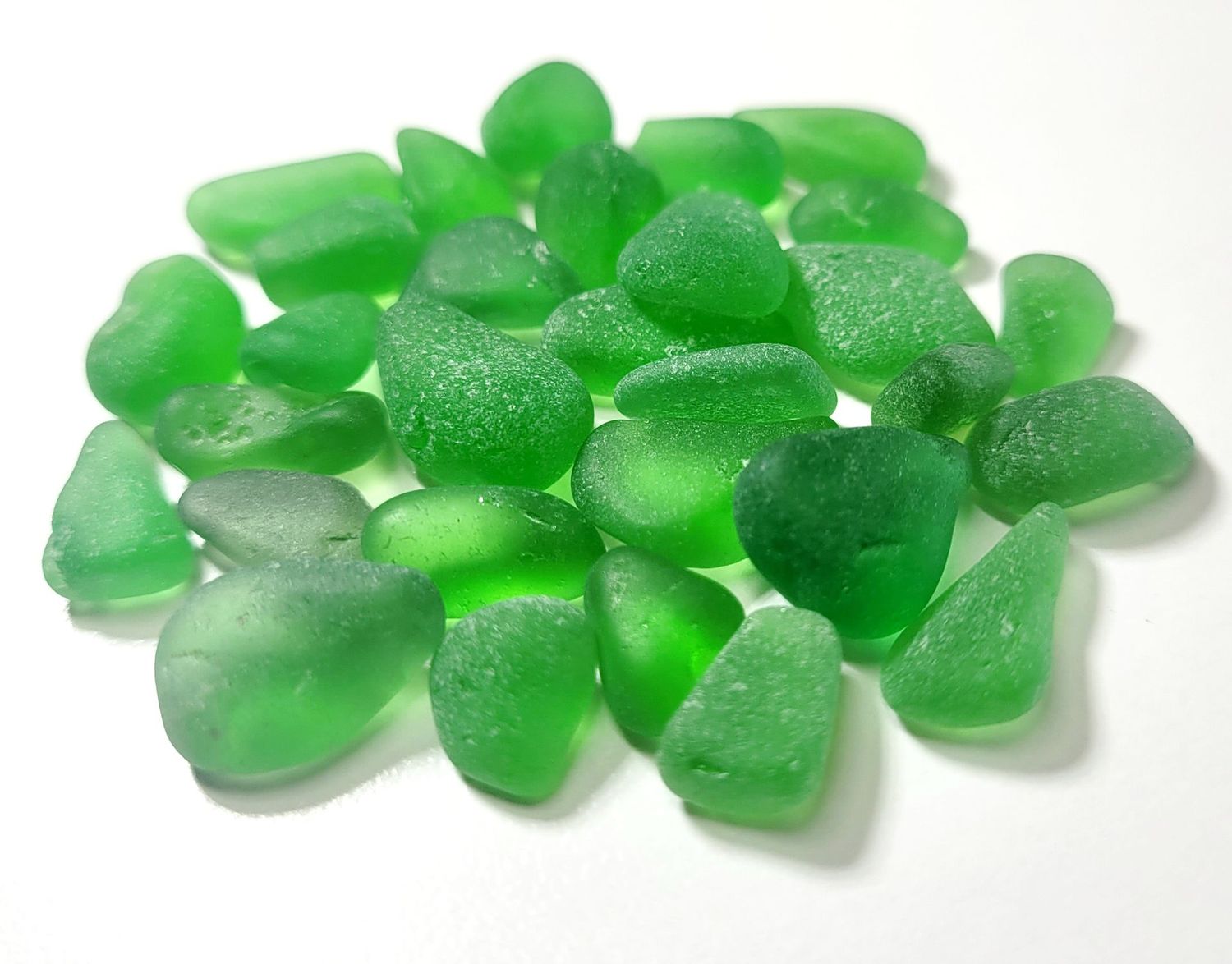 Emerald Green Mermaid Tears - 30pcs Emerald Green Mermaid Tears - 30pcs
