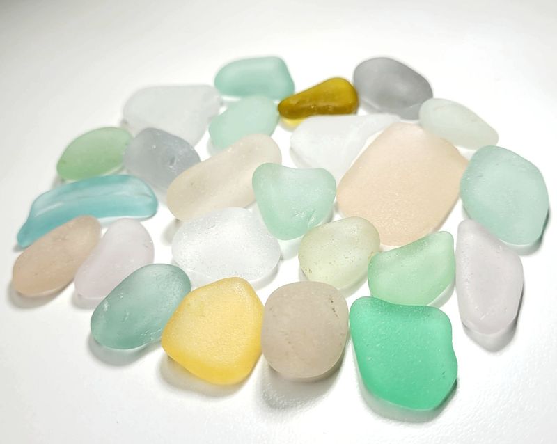 Mostly Pastels - 24pcs Mostly Pastels - 24pcs