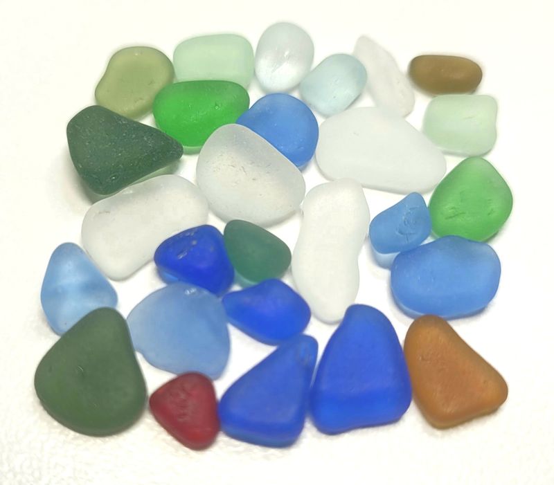 Pacific Petites w/RED- 27pcs