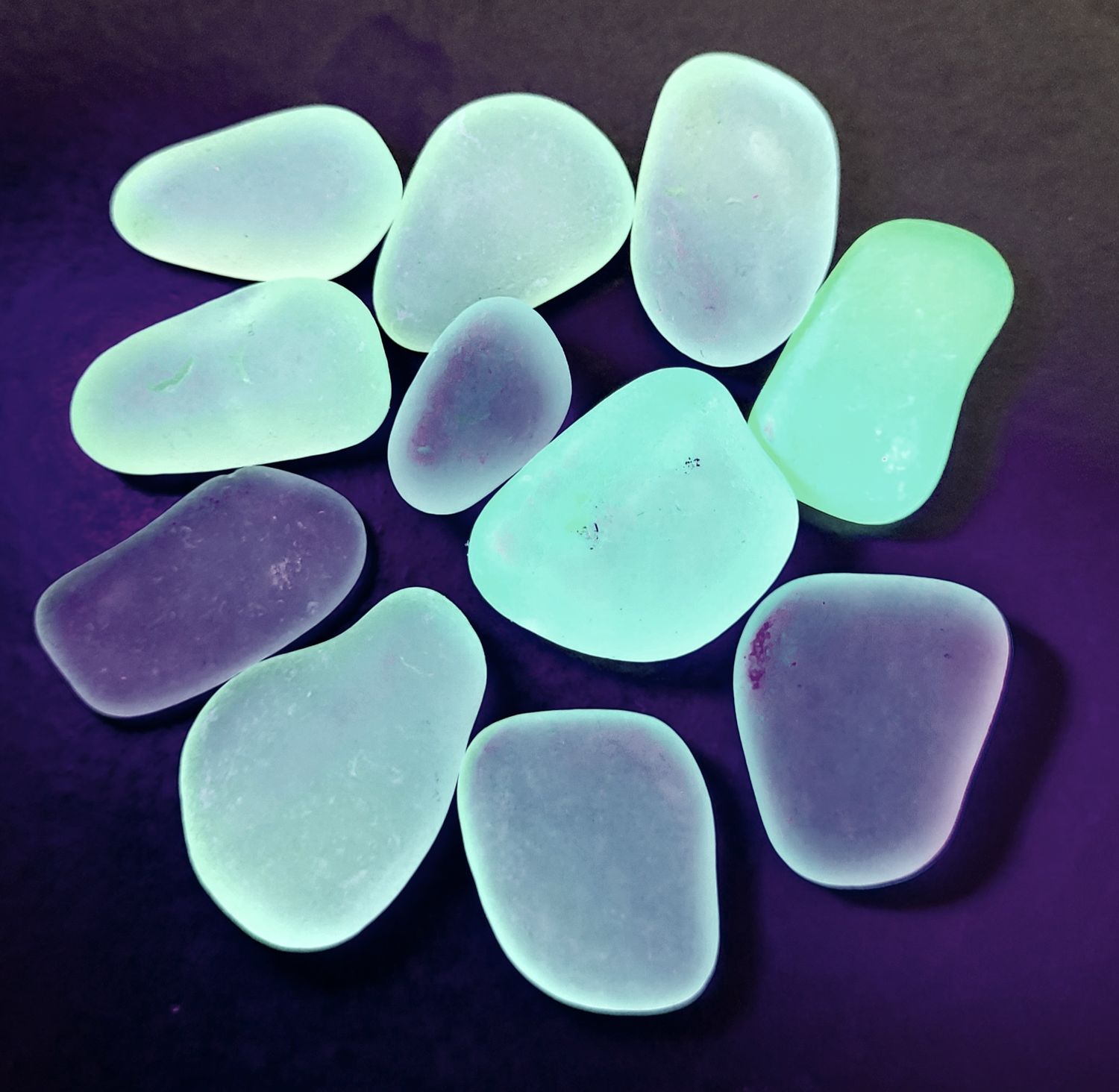 UV GLOWING Lime - 11 pcs UV GLOWING Lime - 11 pcs