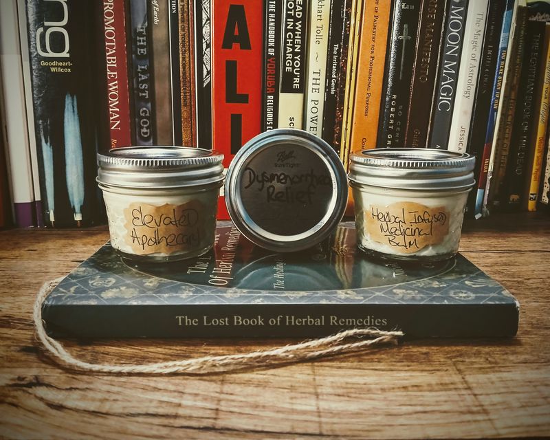 Herbal Infused Medicinal Balm (Dysmenorrhea Relief) 4oz