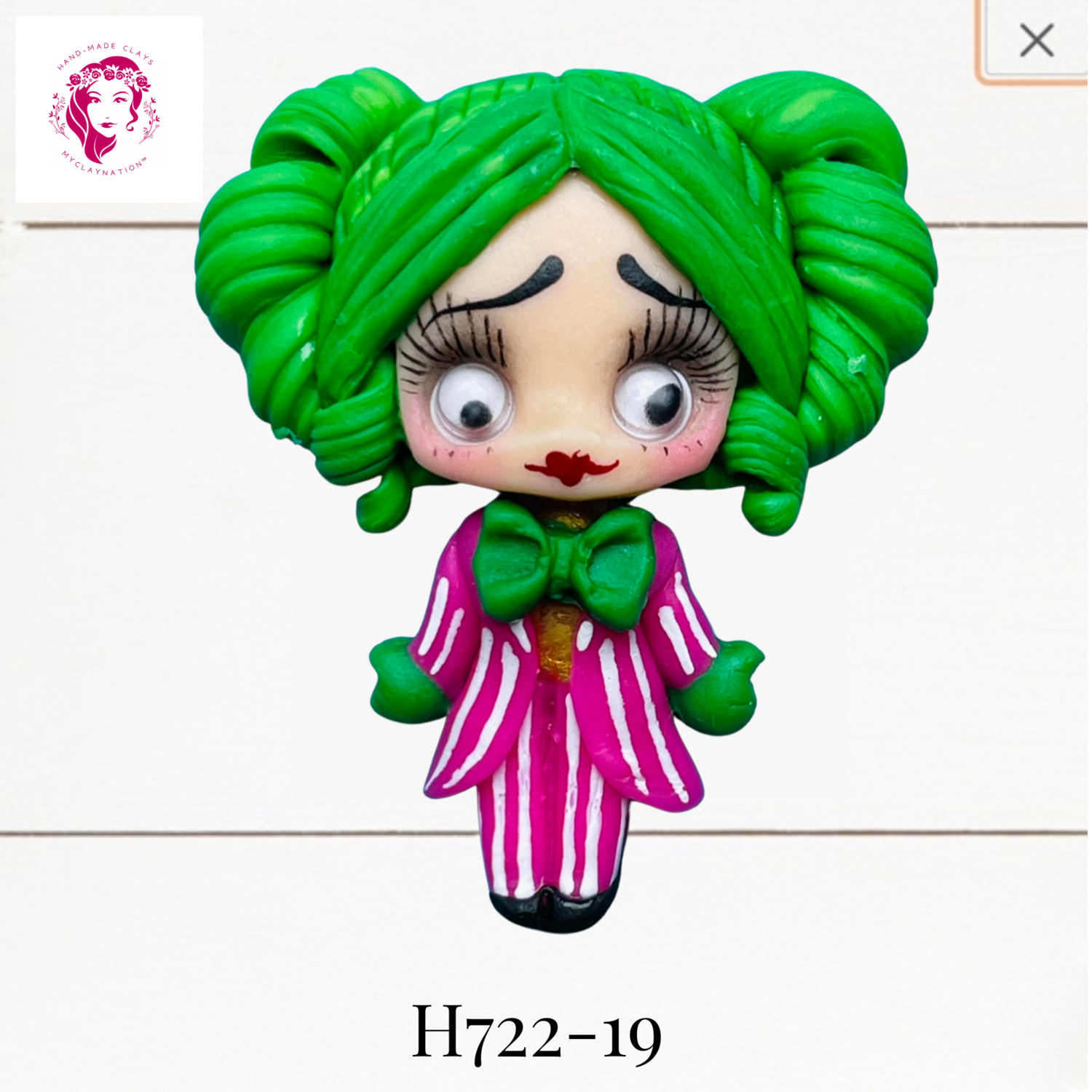 H722-19: Halloween Clay Bow Center