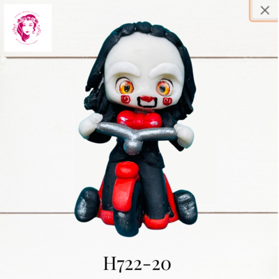 H722-20: Halloween Clay Bow Center