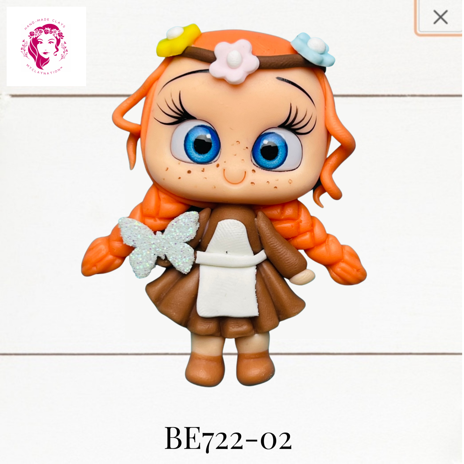 BE722-02: Big Eyes Clay Bow Center