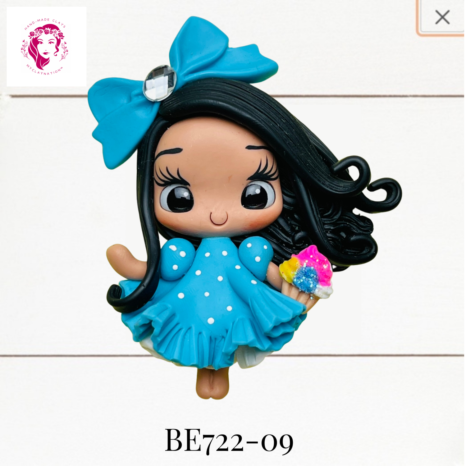 BE722-09: Big Eyes Clay Bow Center (LRG)