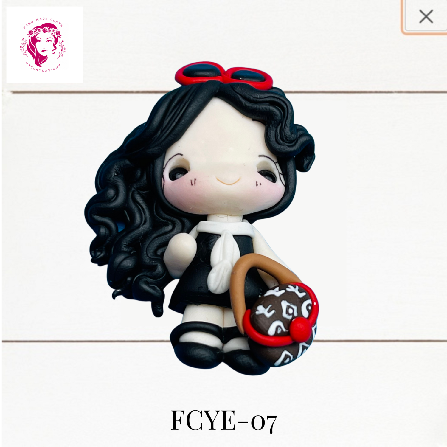 FCYE-07: Fancy Outfits Clay Bow Center