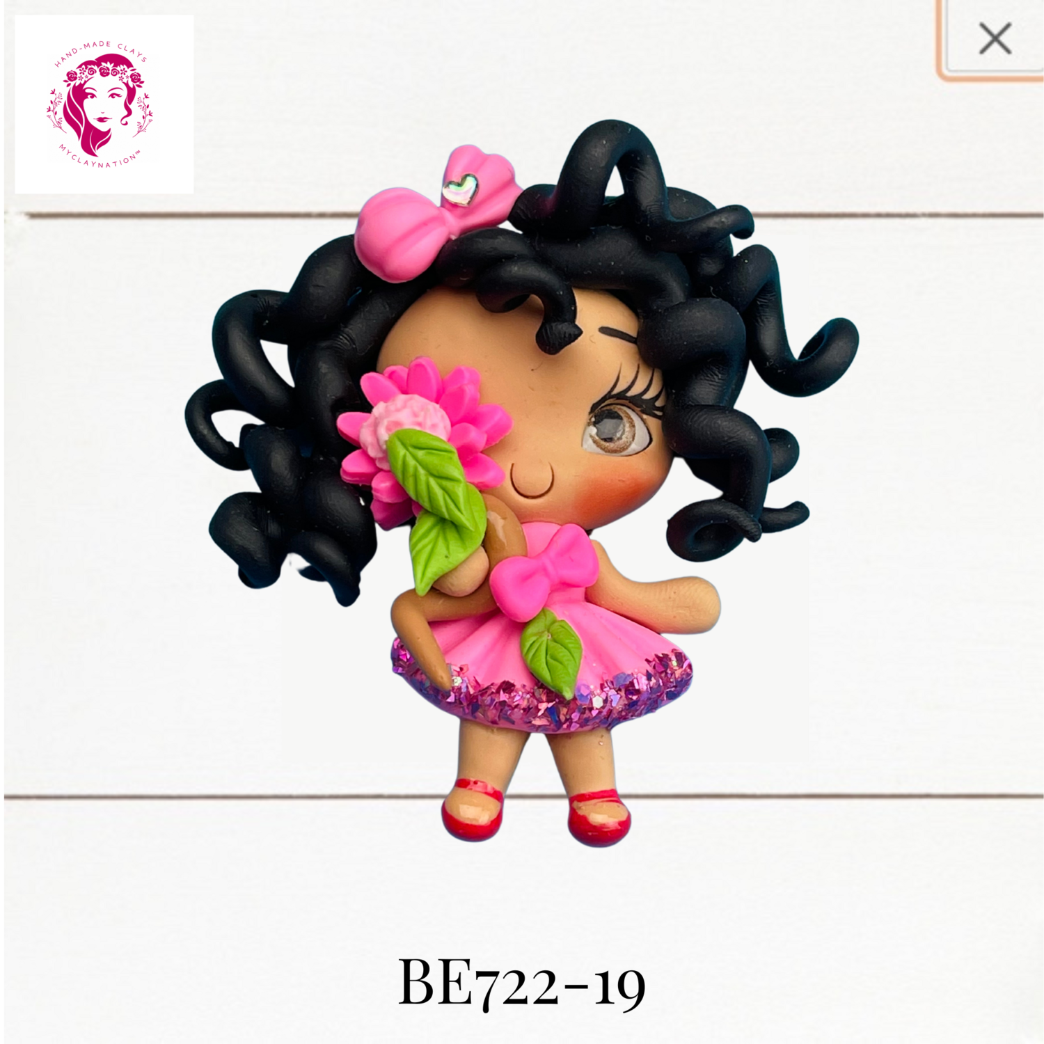 BE722-19: Big Eyes Clay Bow Center (LRG)