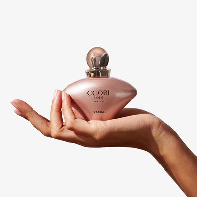 Mujer - Ccori Rose Parfum Elegancia y feminidad.