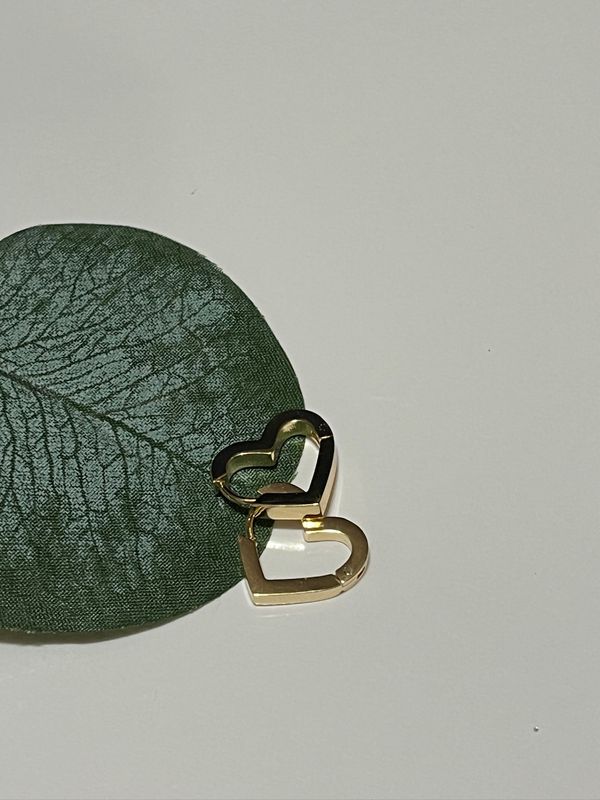 Gold Heart Hoops