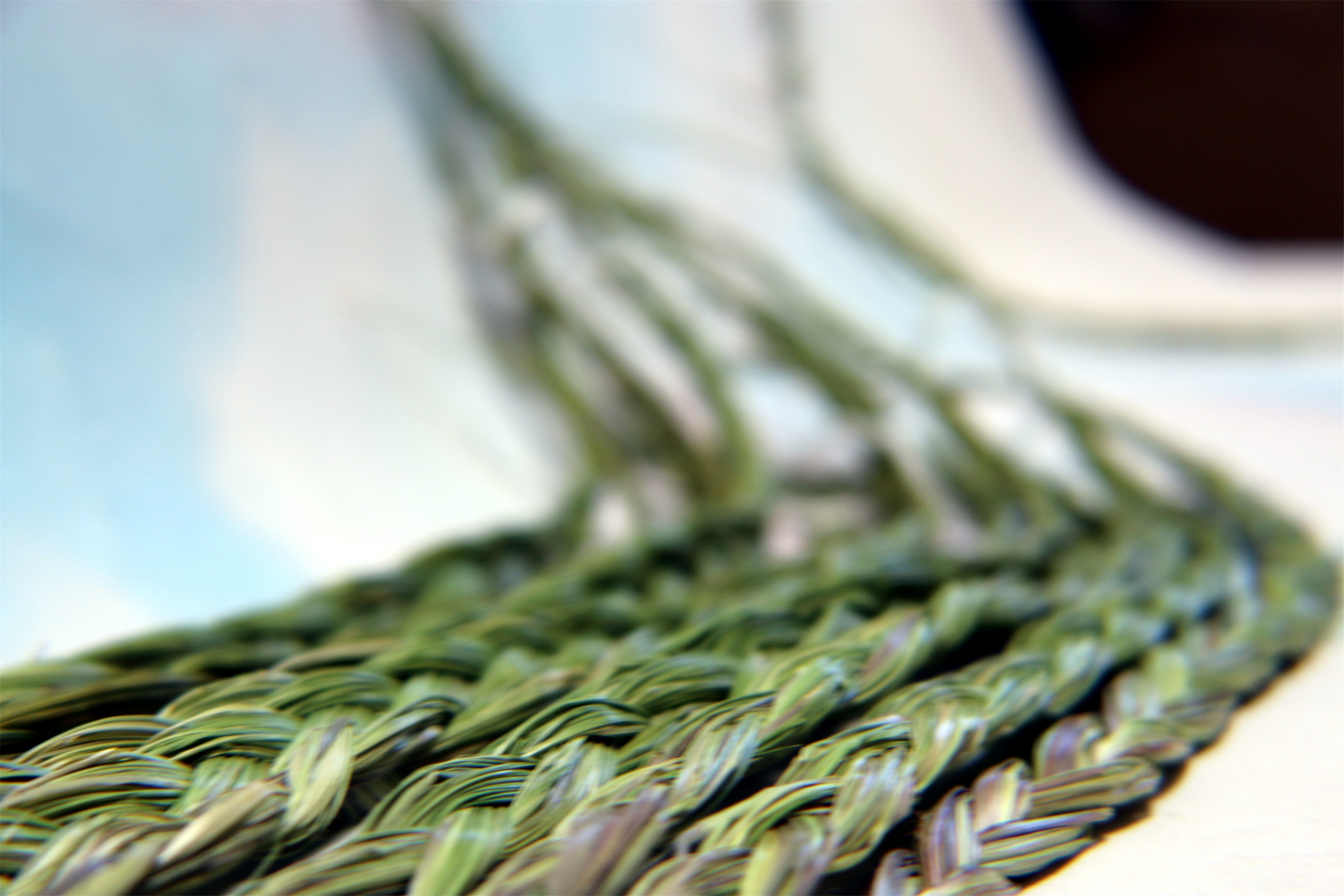 Sweet Grass Braid: SweetGrass, Native Source, Holy Grass (Lrg 25-32)+  Instructions. Cleanse, Purify, Set Intentions