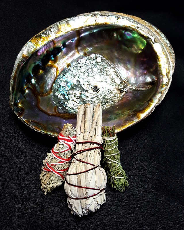 Abalone Shell with 3 Mini Smudge Bundles