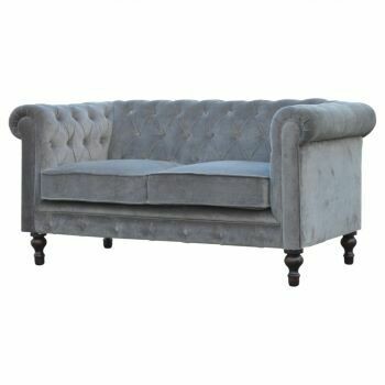 In this colourway, the Chesterfield sofa has to be a favourite choice