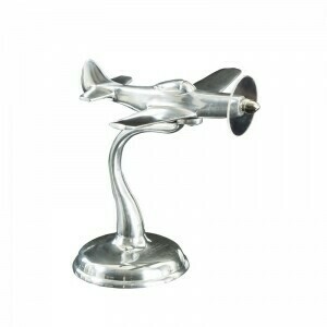 A beautiful desk model of a WW2 Mustang, in a lovely silver finish. 