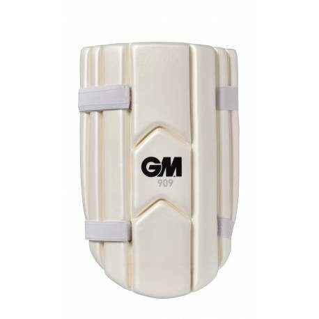 GM 909 Thigh Pad
White Finish.
Black GM Logo