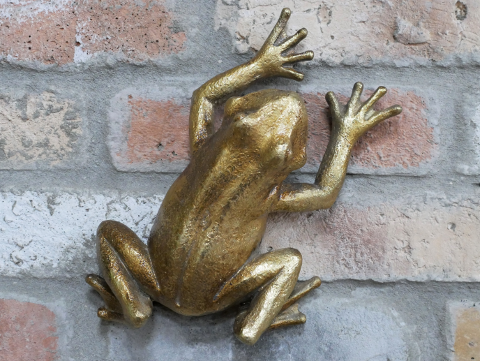 Easily fixed to any wall.